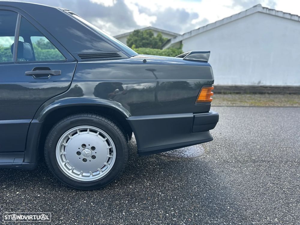 Mercedes-Benz 190 - 4