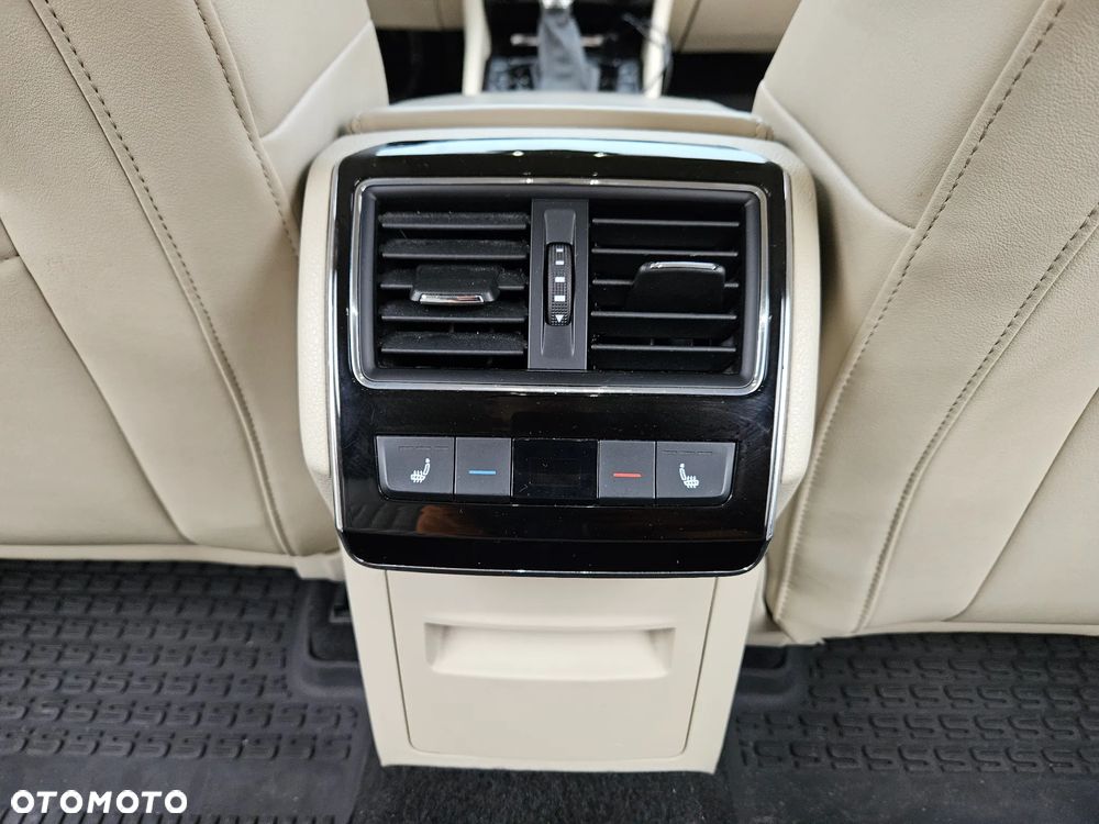 Skoda Superb 2.0 TSI 4x4 L&K DSG - 28
