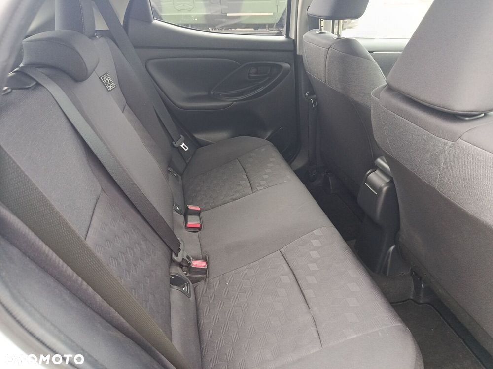 Toyota Yaris Hybrid 1.5 Style - 10