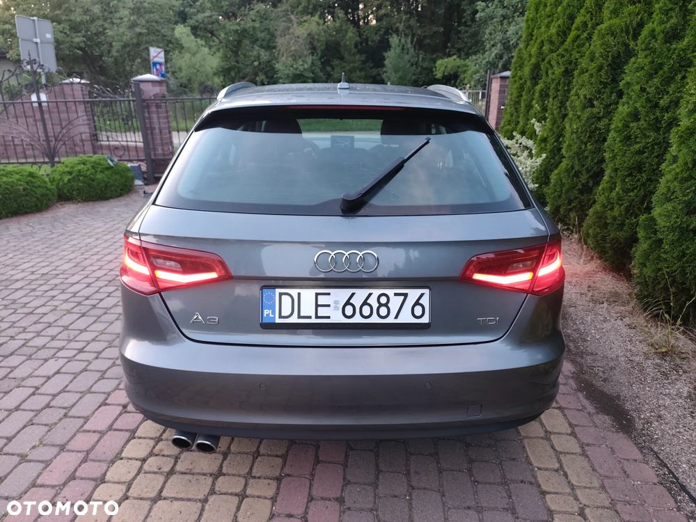Audi A3 Sportback 2.0 TDI Ambiente - 4
