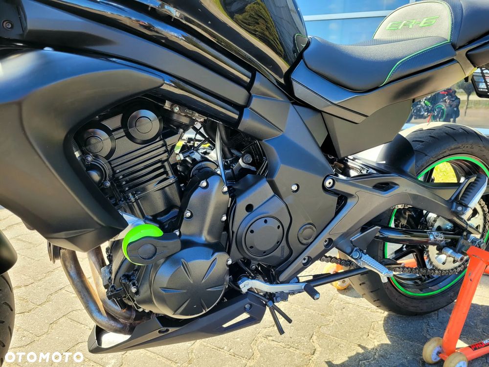 Kawasaki ER - 10