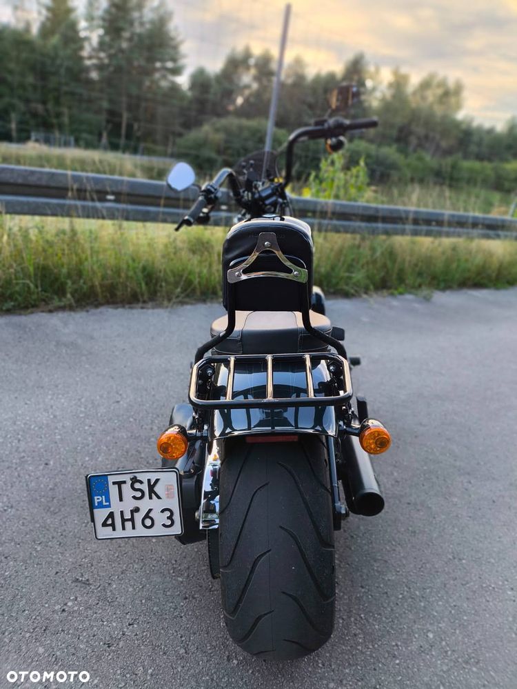 Harley-Davidson Softail Breakout - 31