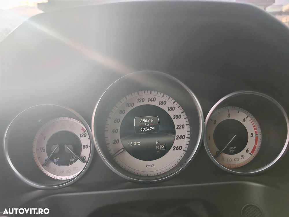 Mercedes-Benz E 220 Blue TEC BlueEFFICIENCY Edition - 12