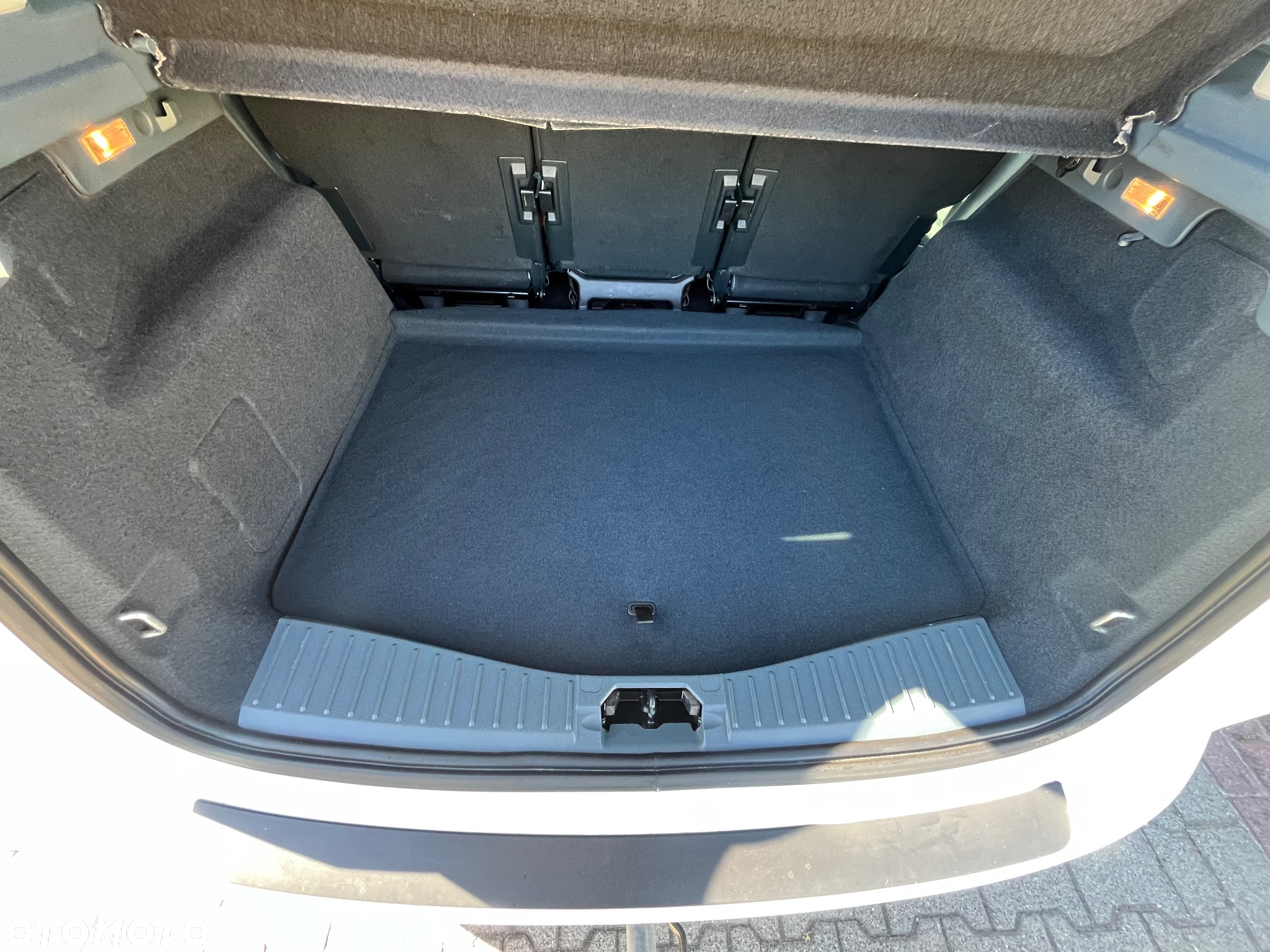 Ford C-MAX 1.6 TDCi Start-Stop-System Titanium - 23
