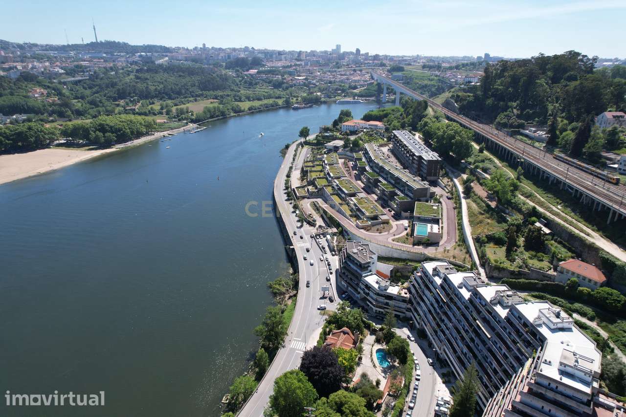 Duplex T5 com Vista Panorâmica sobre o Douro | 328m² - Varandas do Dou - Grande imagem: 4/54