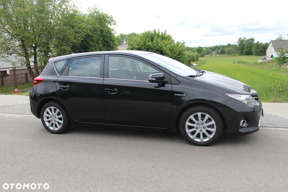 Toyota Auris 1.8 HSD Luna - 4