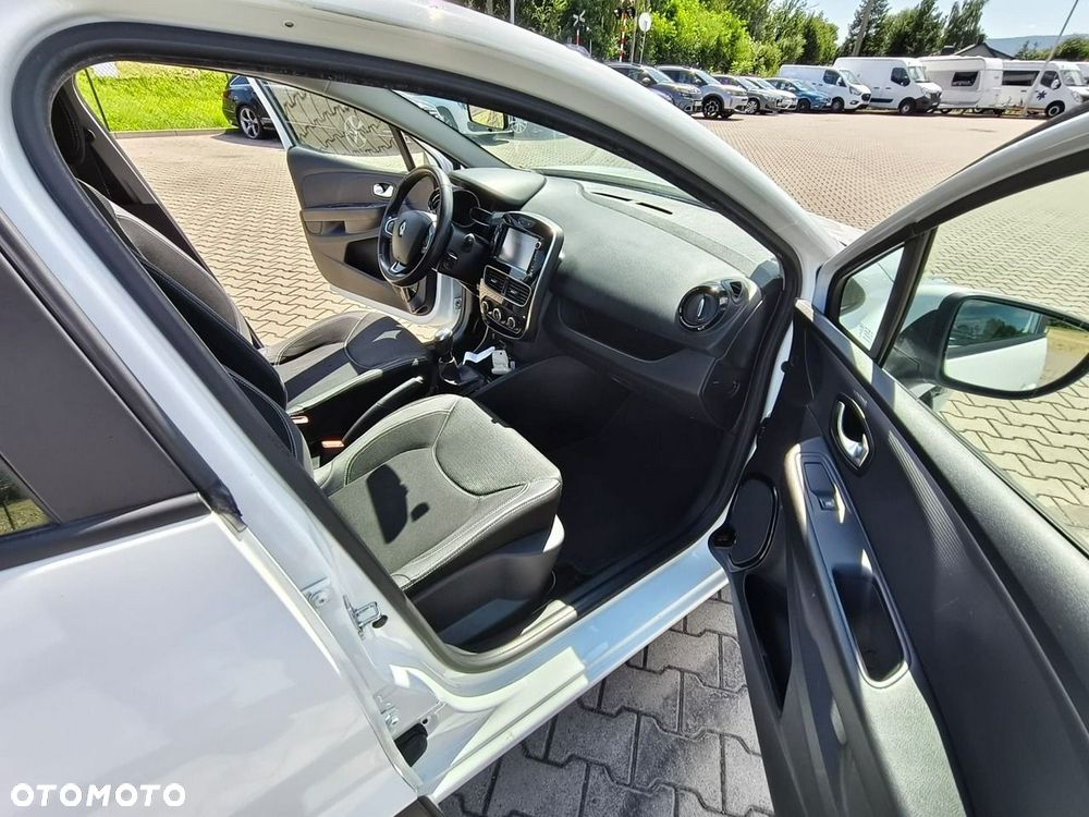 Renault Clio - 15