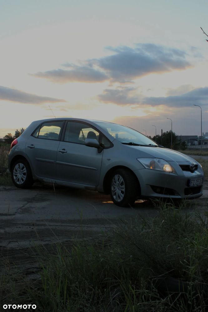 Toyota Auris 1.4 D-4D Premium - 6