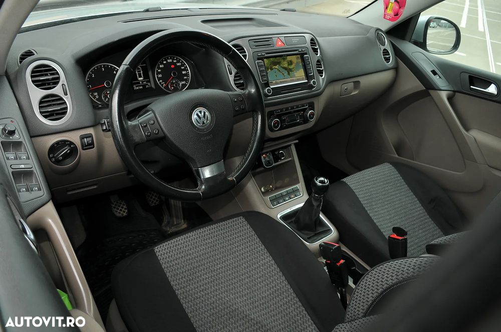 Volkswagen Tiguan 2.0 TDI DPF 4Motion Track & Style - 13
