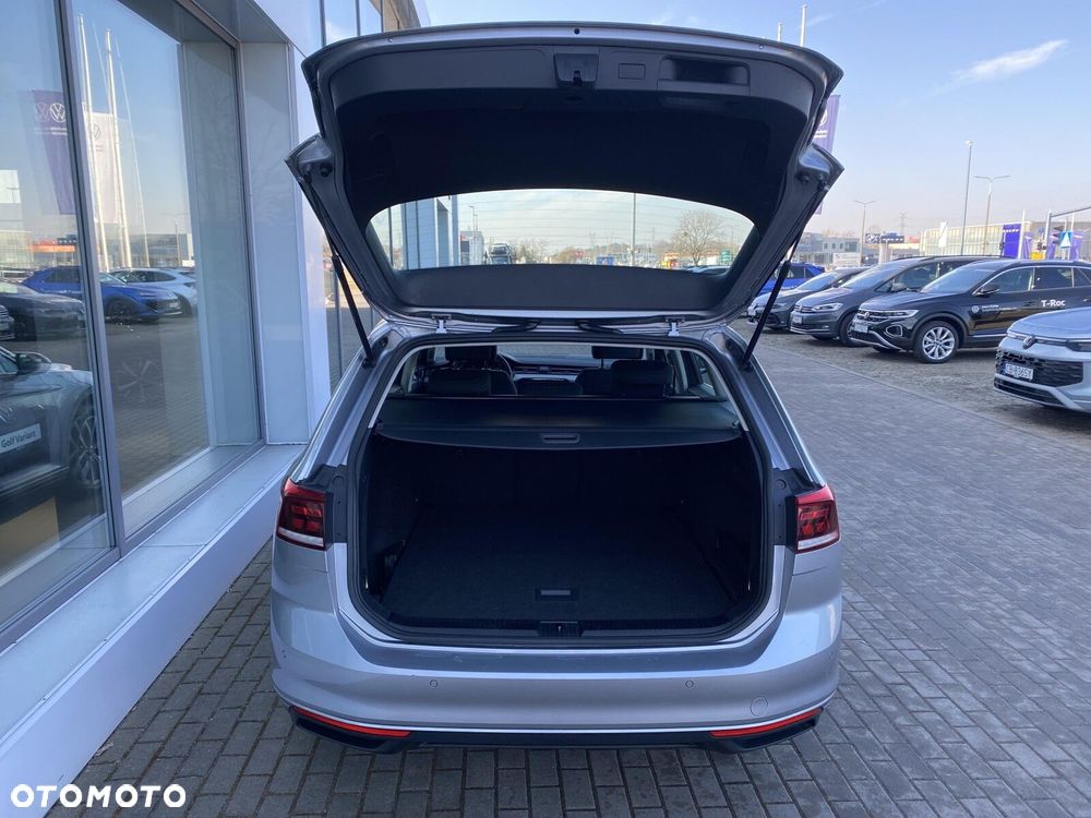 Volkswagen Passat Variant 2.0 TDI EVO Business - 12