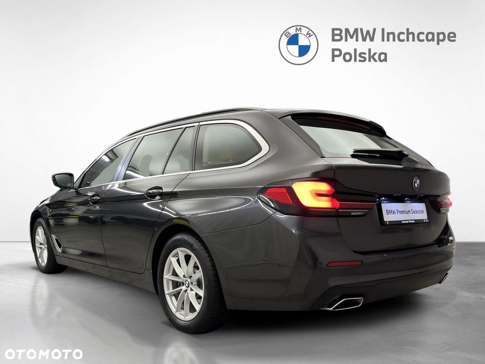 BMW Seria 5 520d xDrive mHEV sport - 4