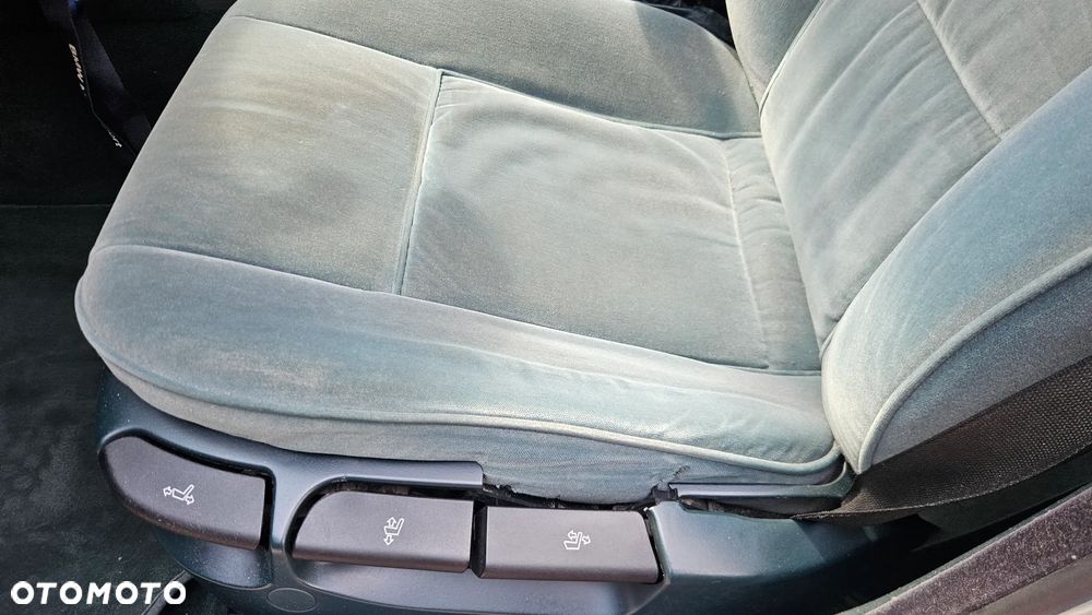 BMW Seria 5 523i - 27
