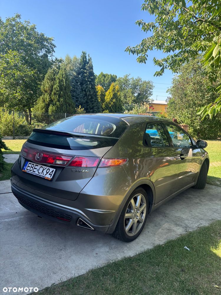 Honda Civic 1.8 Executive - 5