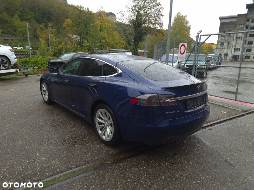Tesla Model S Standard - 4