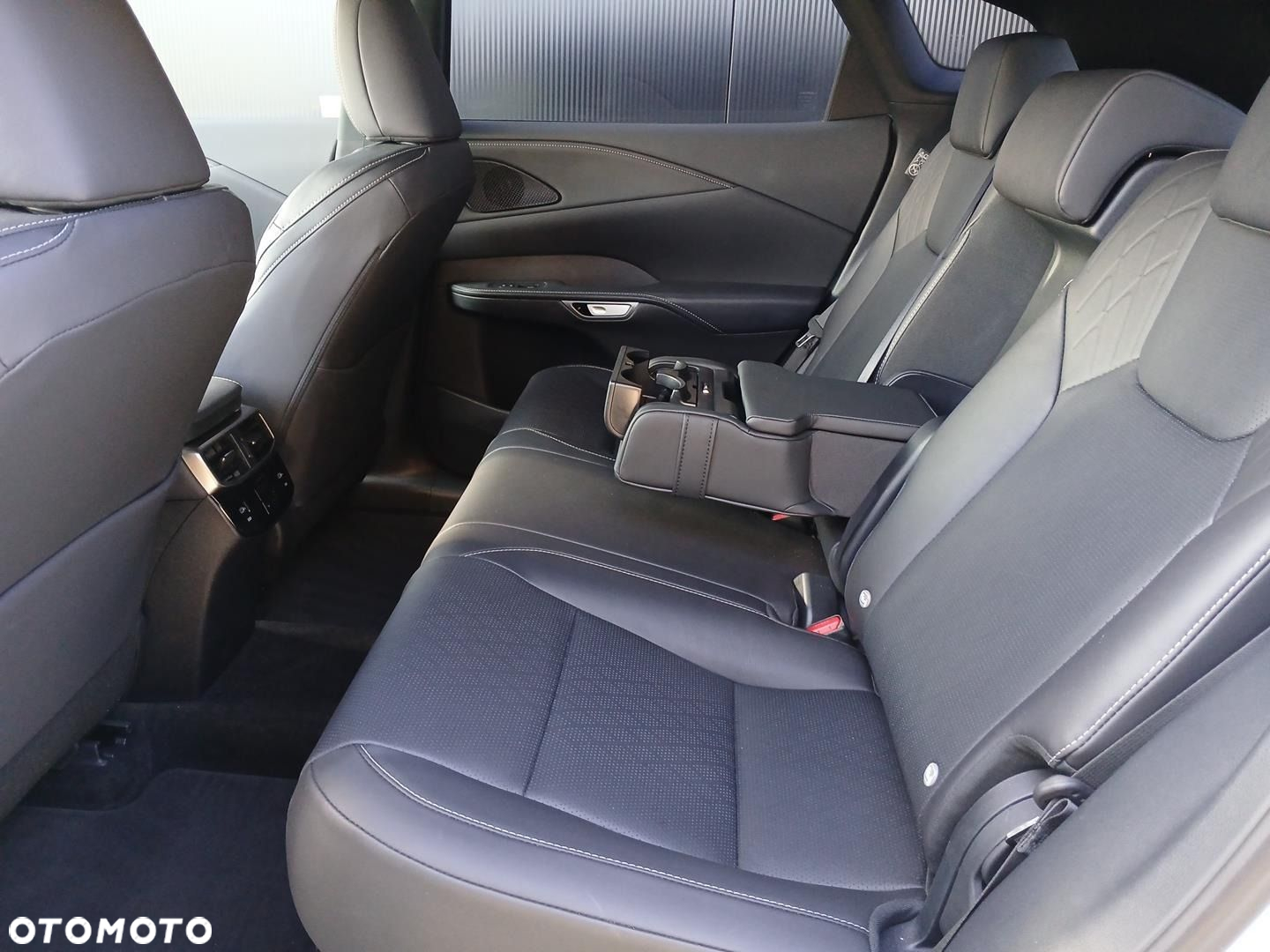 Lexus RX - 20