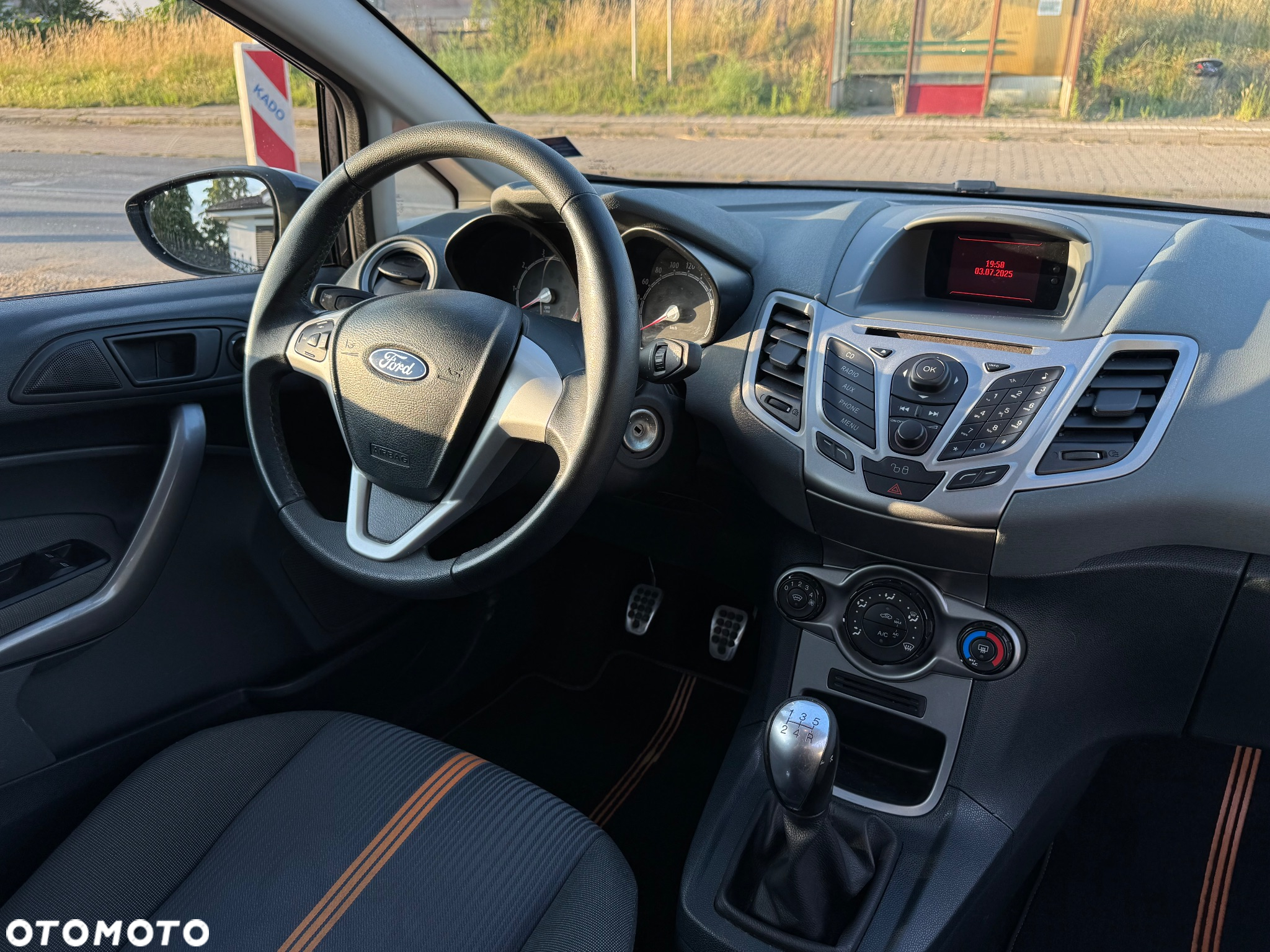 Ford Fiesta 1.25 Ghia - 14