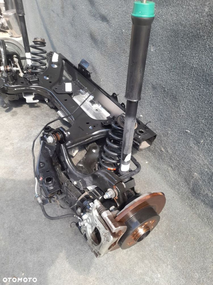 belka zawieszenia tył renault megane iv kombi 1.6 e-tech hybrid - 3