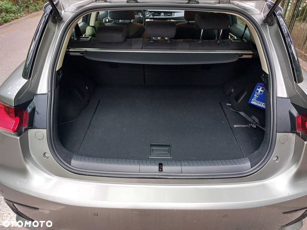 Lexus CT - 8