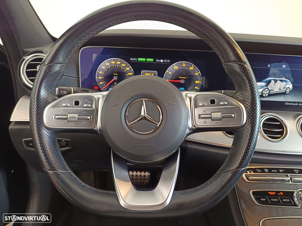 Mercedes-Benz E 300 de AMG Line - 12