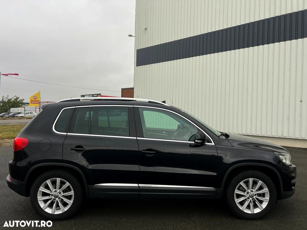 Volkswagen Tiguan 2.0 TDI DPF 4Motion BlueMotion Technology DSG Lounge Sport & Style - 10