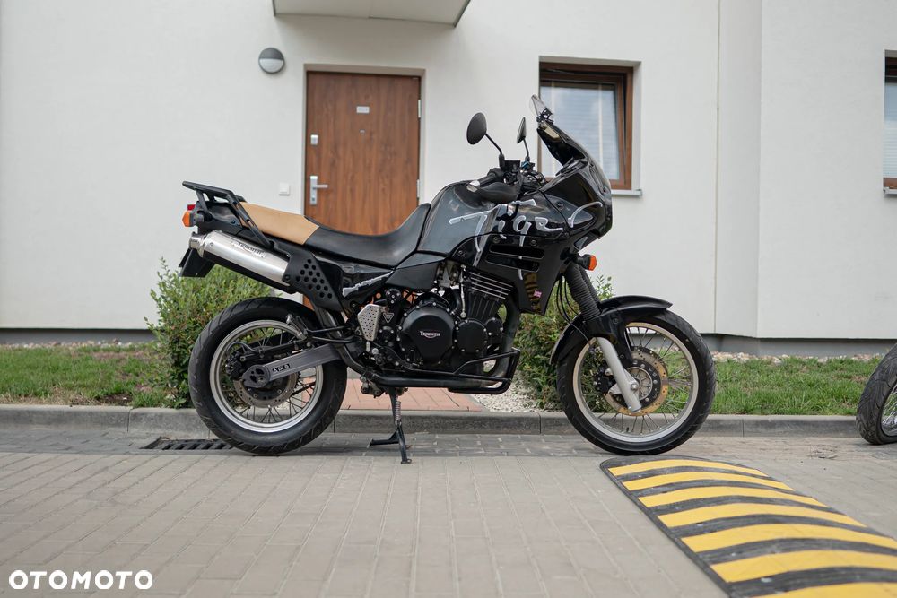 Triumph Tiger - 4