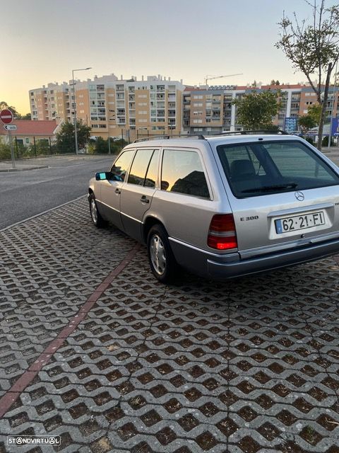 Mercedes-Benz W124 (1984-1997) 300 TD - 45
