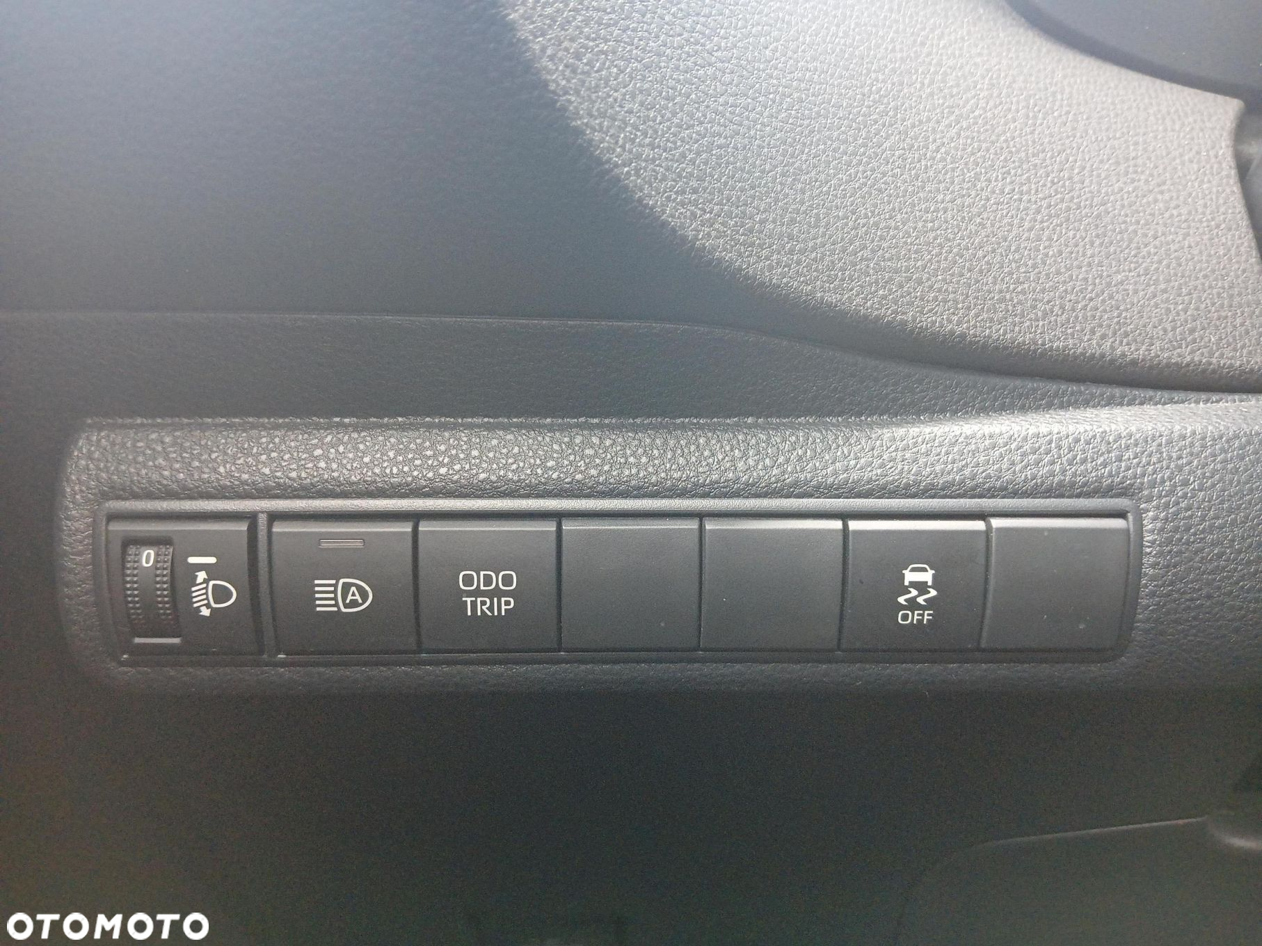 Toyota Corolla - 17