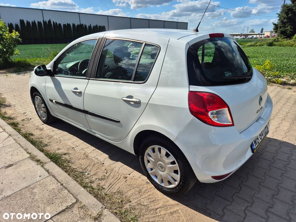 Renault Clio 1.5 dCi Authentique - 9