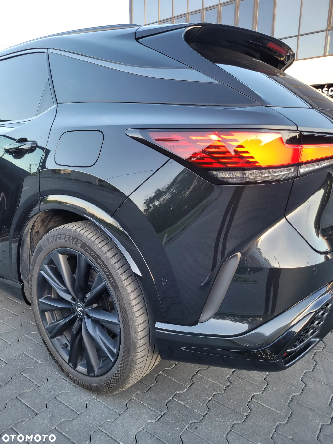 Lexus RX 500h F Sport - 3