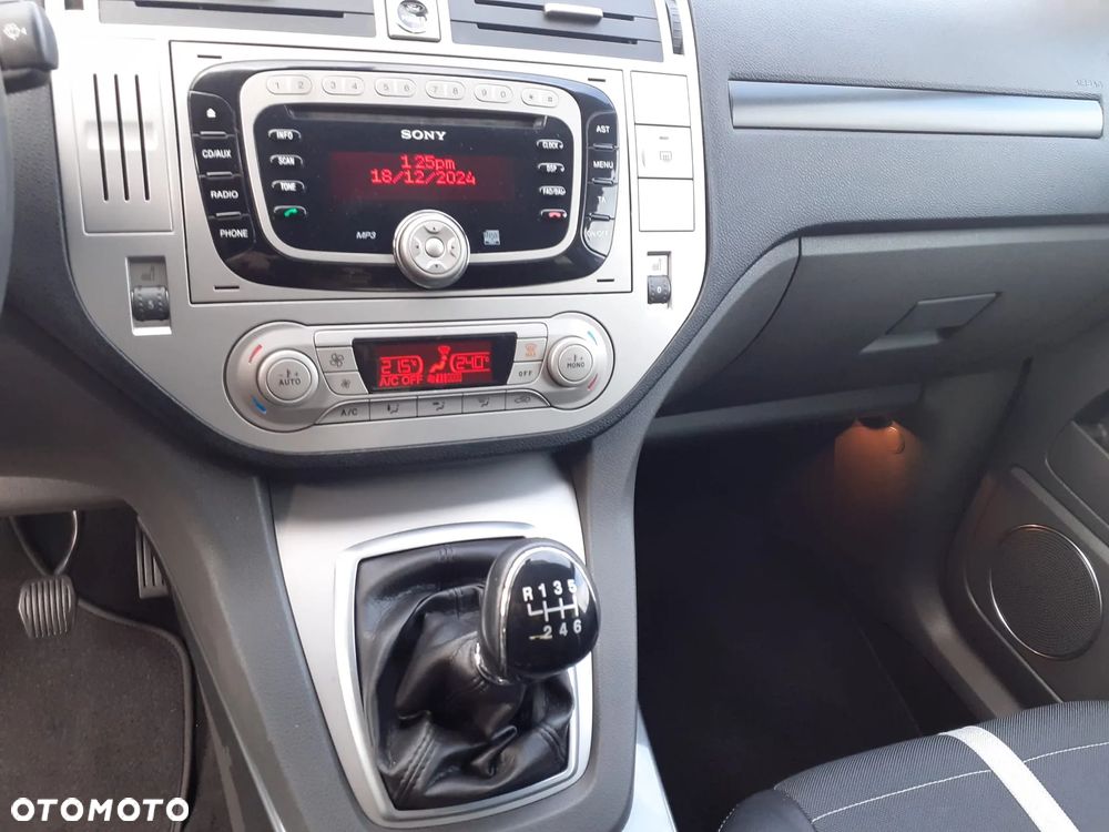 Ford Kuga 2.0 TDCi Titanium - 28