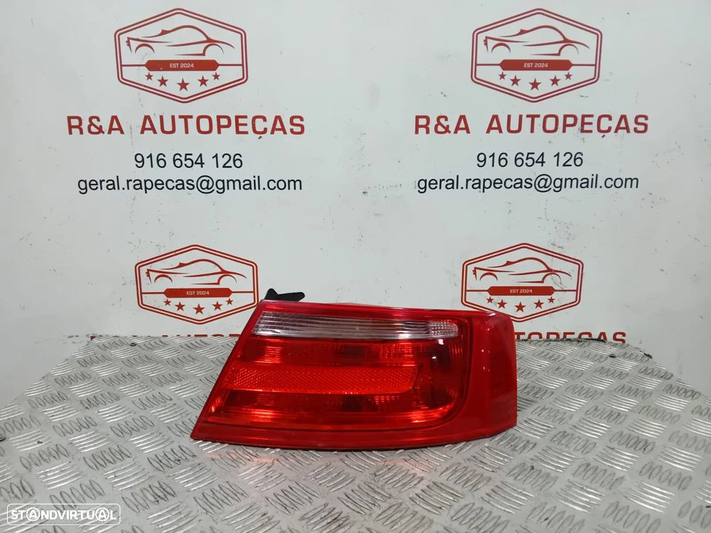 Farolins Direito Audi A5 8T0945095 8T0945096 Original - 8