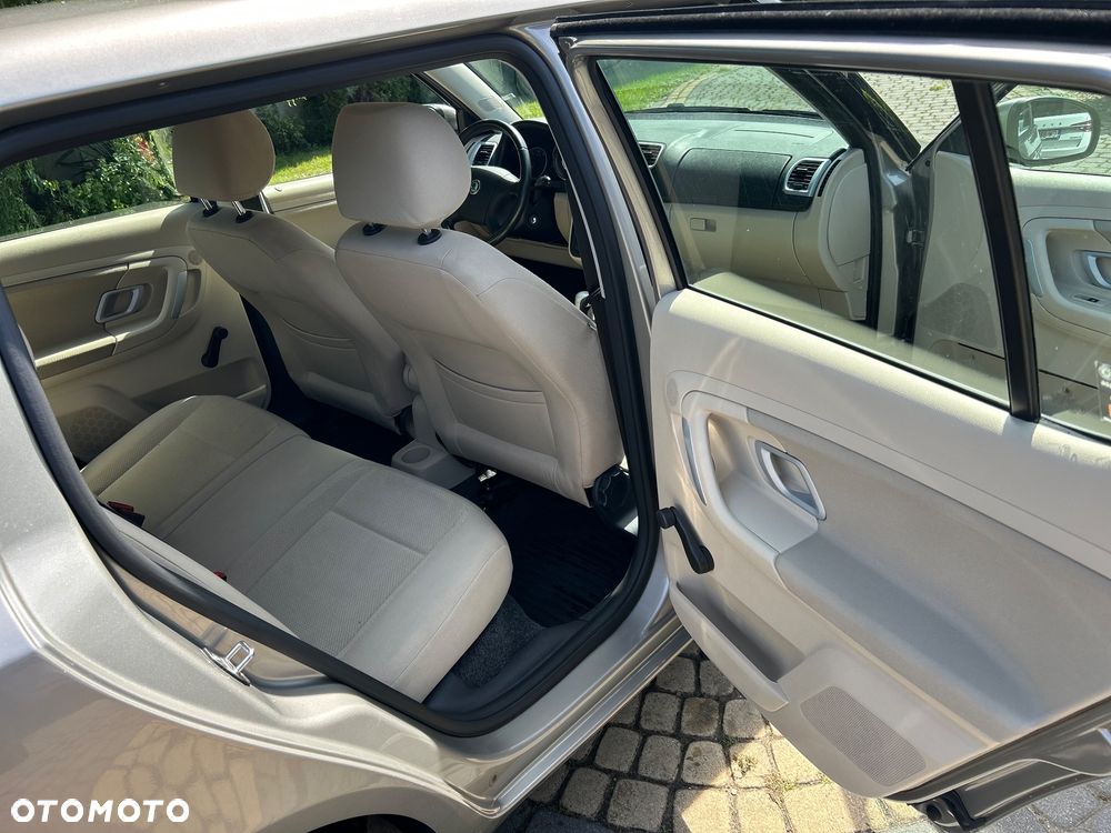 Skoda Fabia 1.2 HTP Elegance - 13