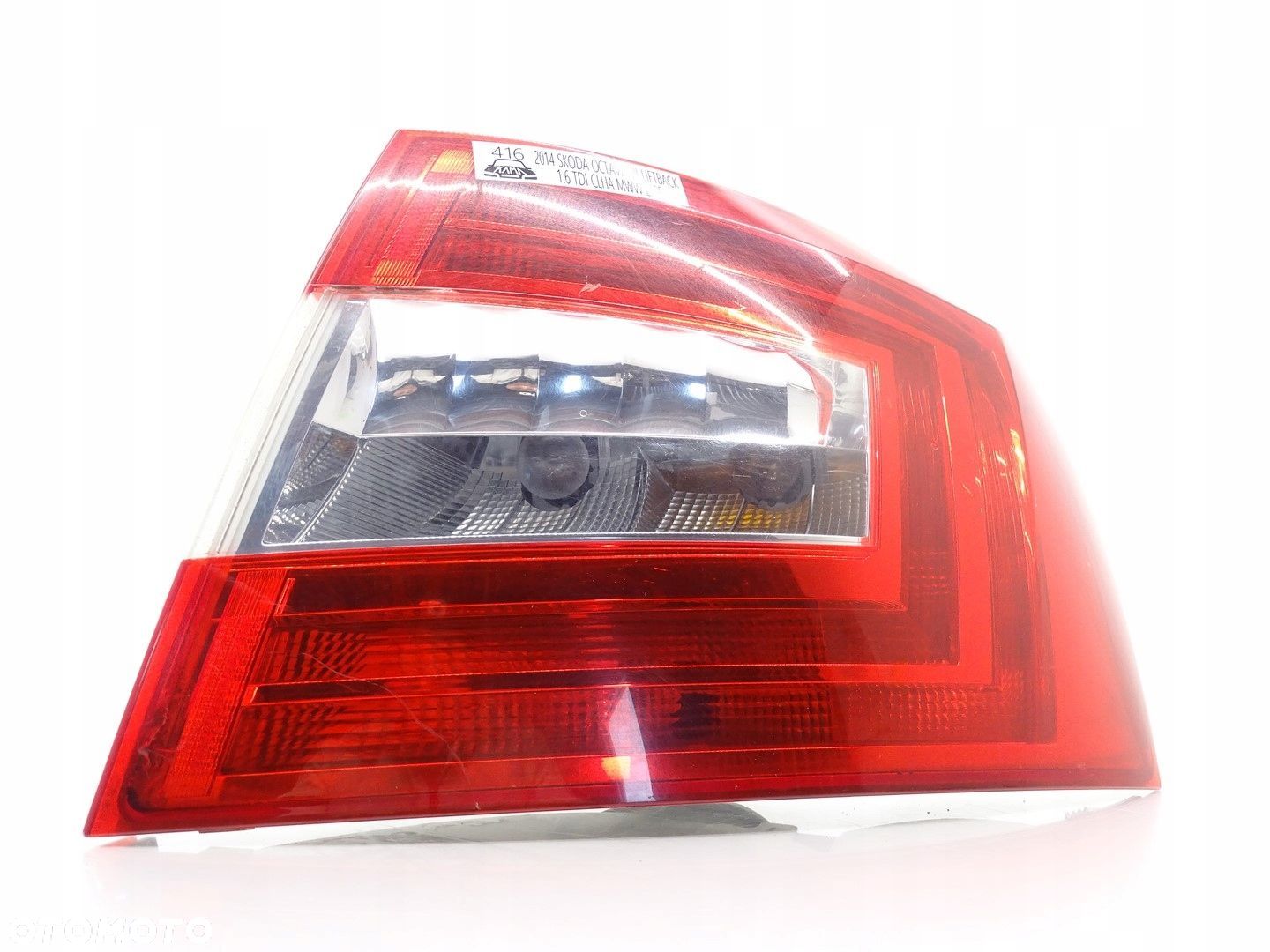 LAMPA PRAWY TYŁ PRAWA TYLNA SKODA OCTAVIA III 5E LB 5E5945112 - 1