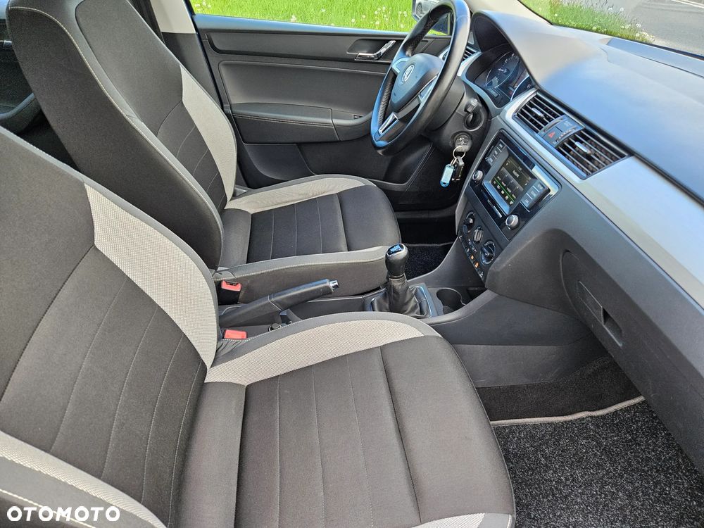 Skoda RAPID - 22