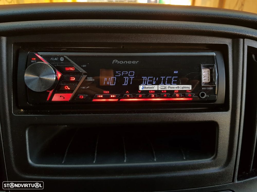 Fiat Doblo 3 Lugares - 25