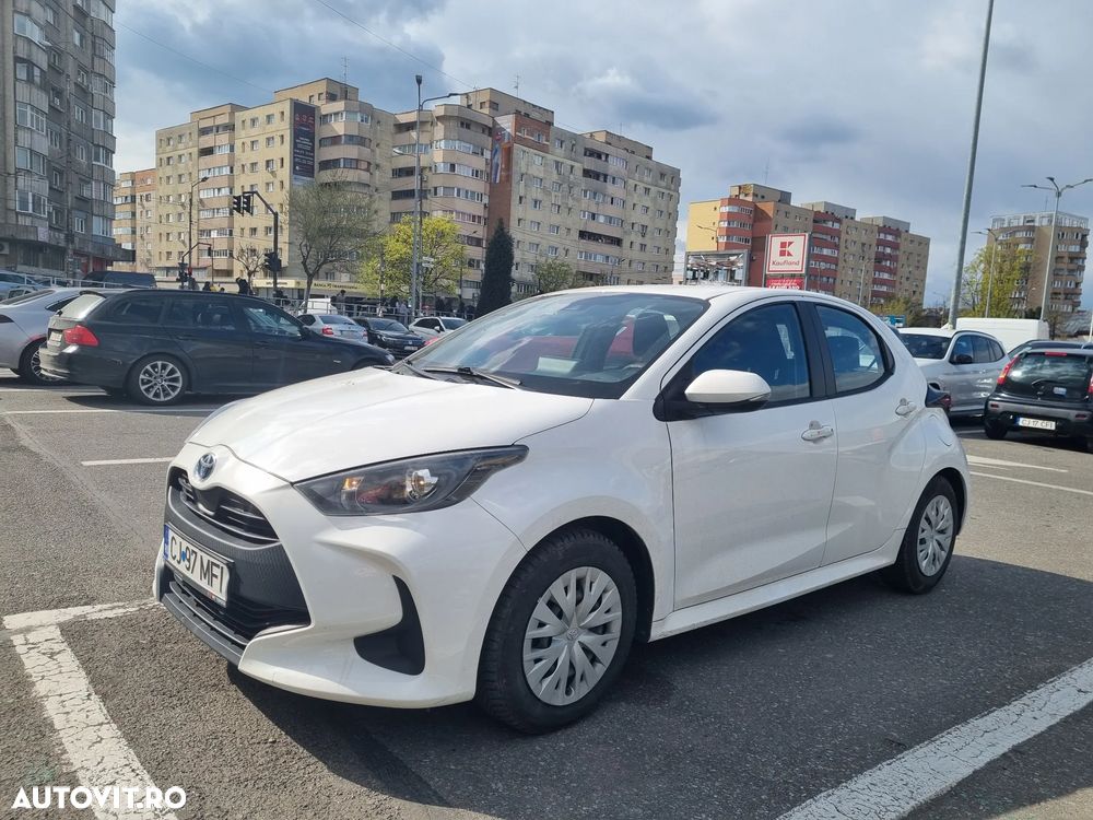 Toyota Yaris - 1