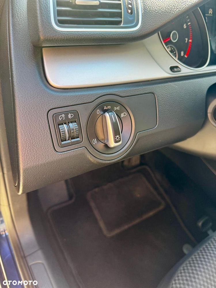 Volkswagen Passat - 15