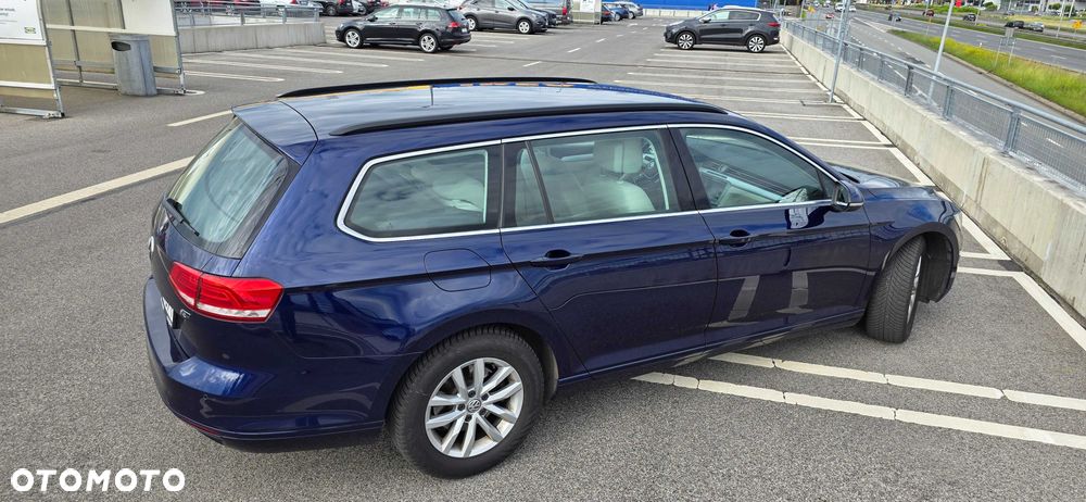 Volkswagen Passat Variant - 2