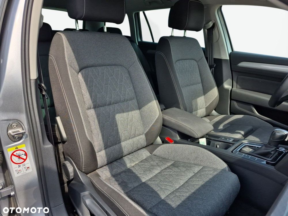 Volkswagen Passat Variant 2.0 TDI SCR Business DSG - 16