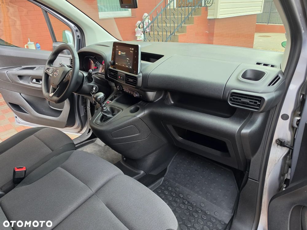 Opel COMBO - 21