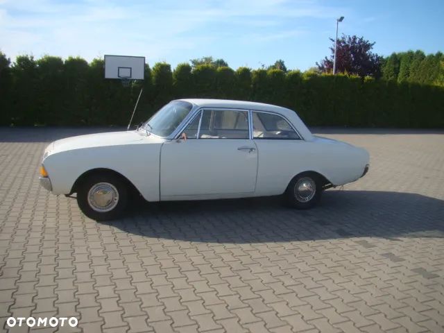 Ford Taunus - 2