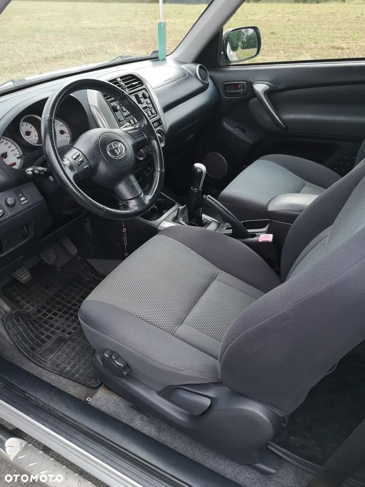 Toyota RAV4 2.0 VVT-i Sol - 6