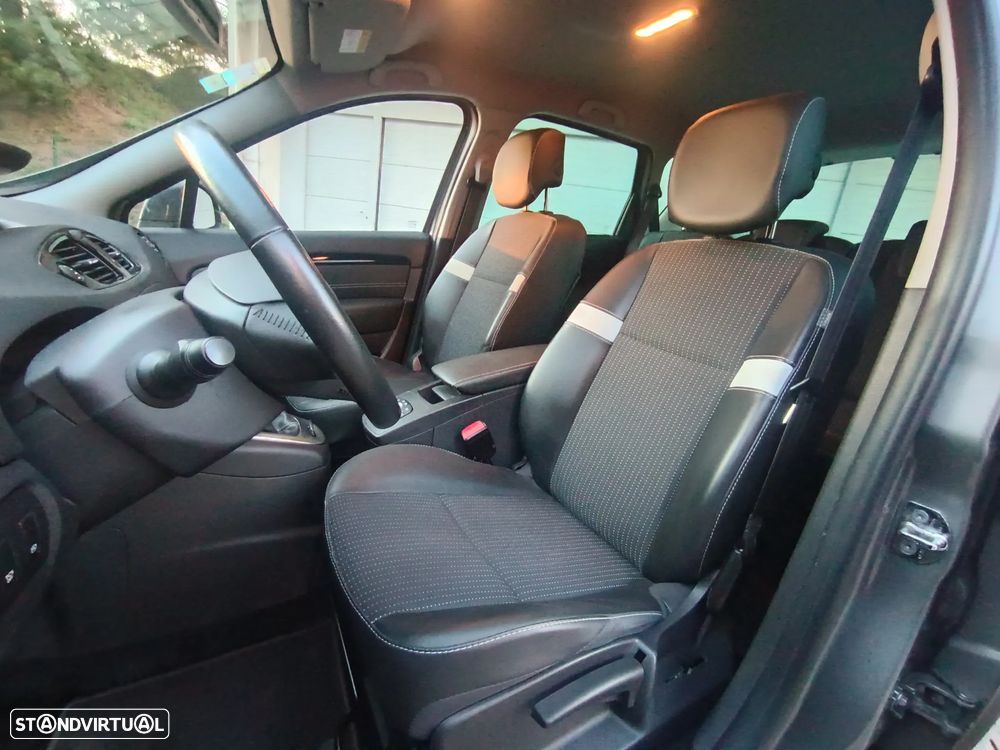 Renault Scénic 1.5 dCi Bose Edition SS - 13