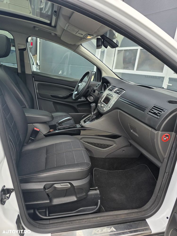 Ford Kuga 2.0 TDCi 4WD Powershift Titanium - 15