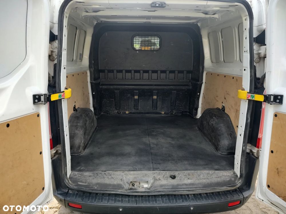 Ford Transit Custom 310 L2H1 Limited - 13