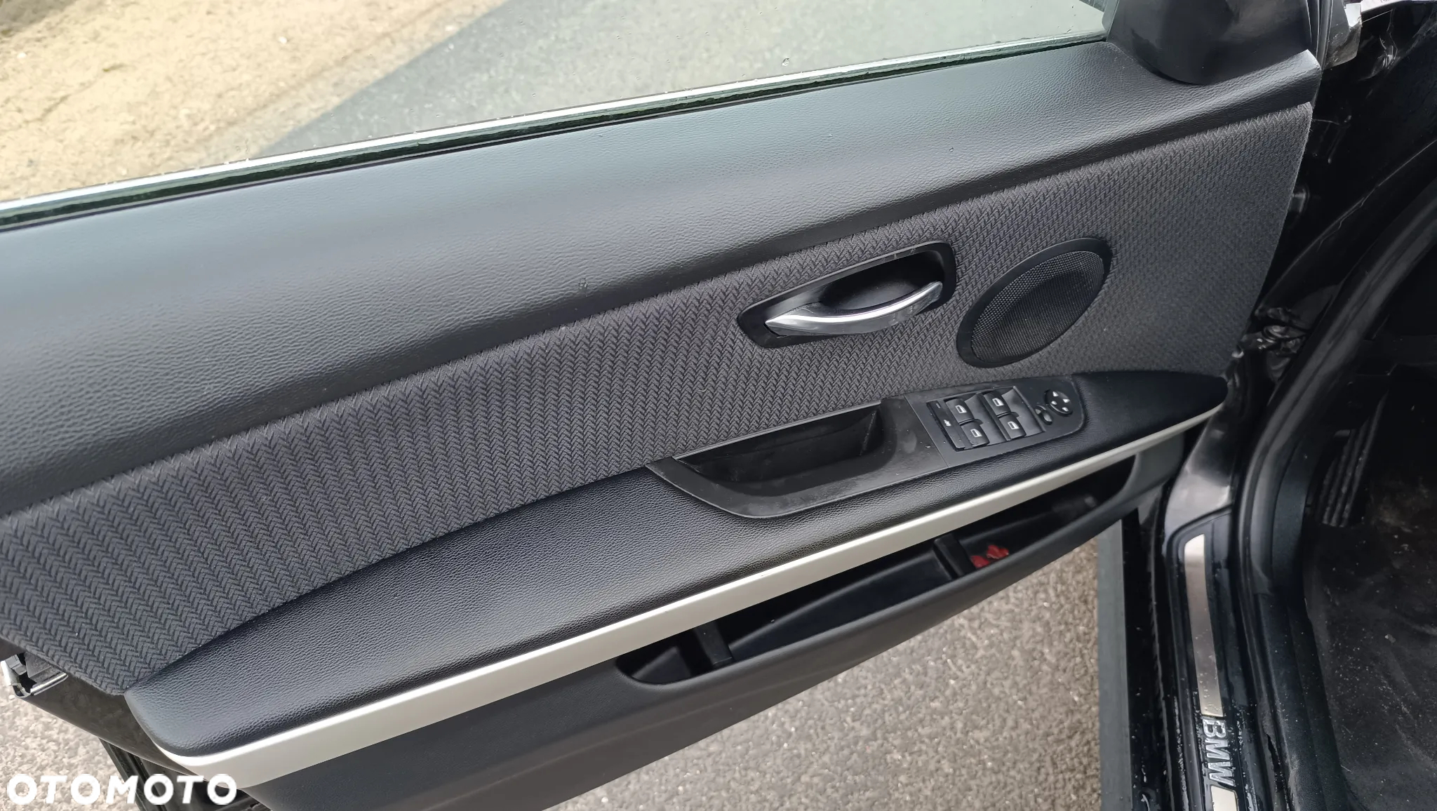BMW Seria 3 330d DPF Touring Edition Sport - 21
