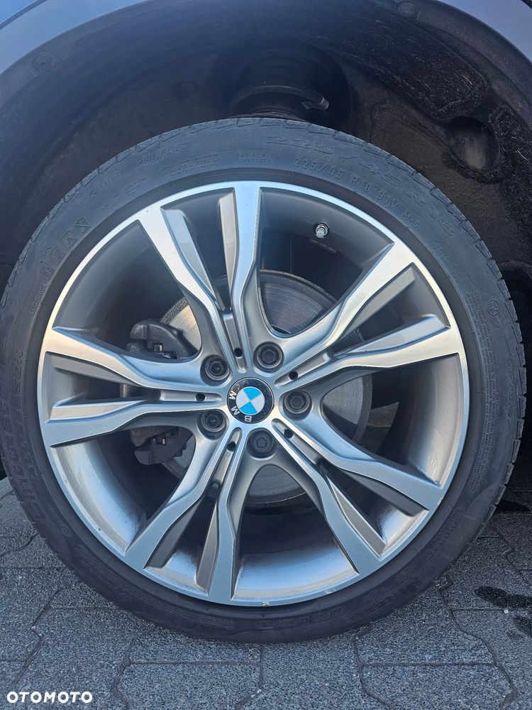 BMW X1 sDrive18i - 9
