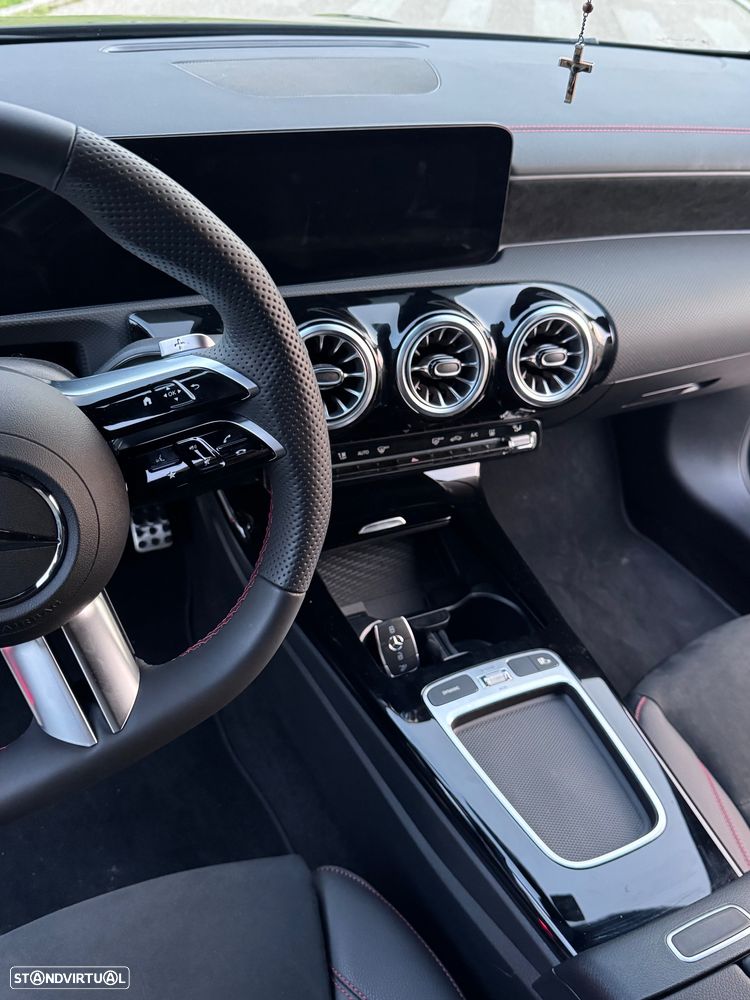 Mercedes-Benz CLA 250 - 16