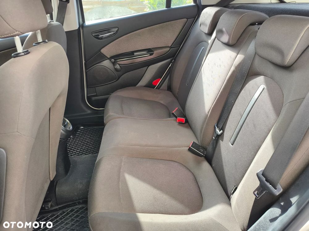 Fiat Bravo 1.4 T-JET 16V Dynamic - 8