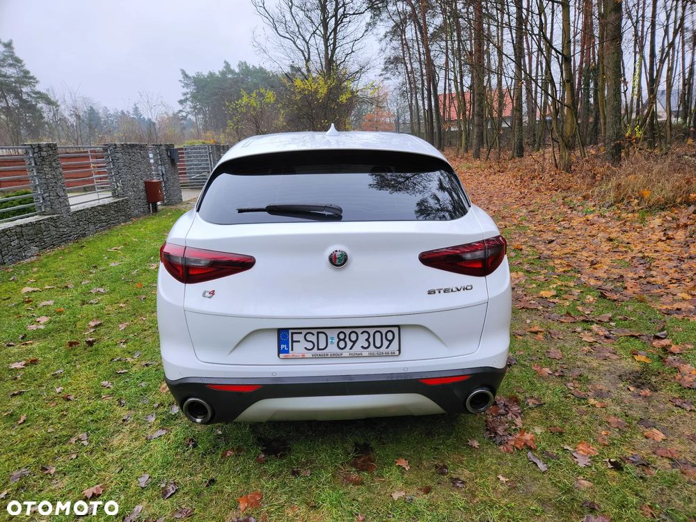 Alfa Romeo Stelvio 2.0 Turbo Business Q4 - 4